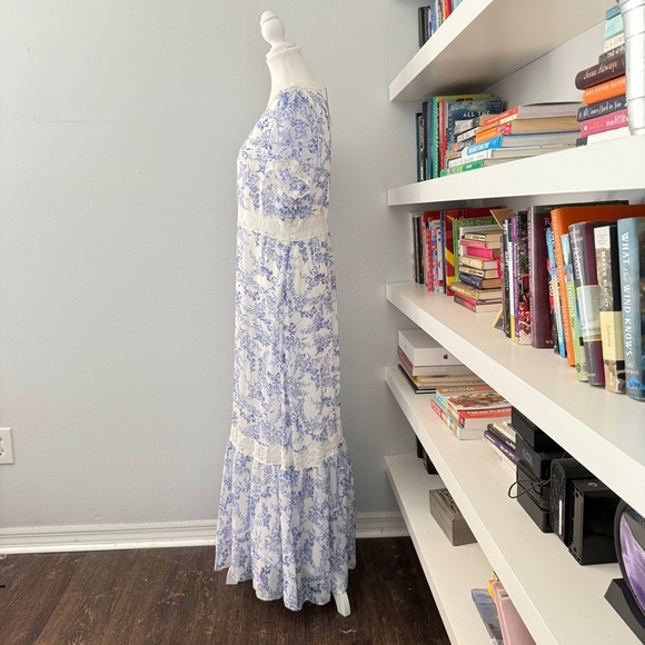 TAYLOR  Blue Floral Print short Sleeve Maxi Dress sz 14 - Picture 7 of 14